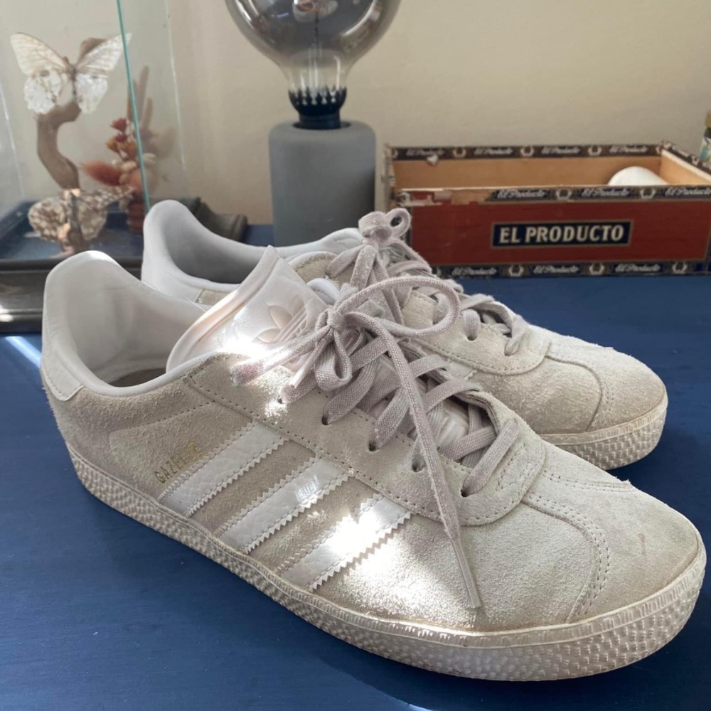 Cream suede Adidas